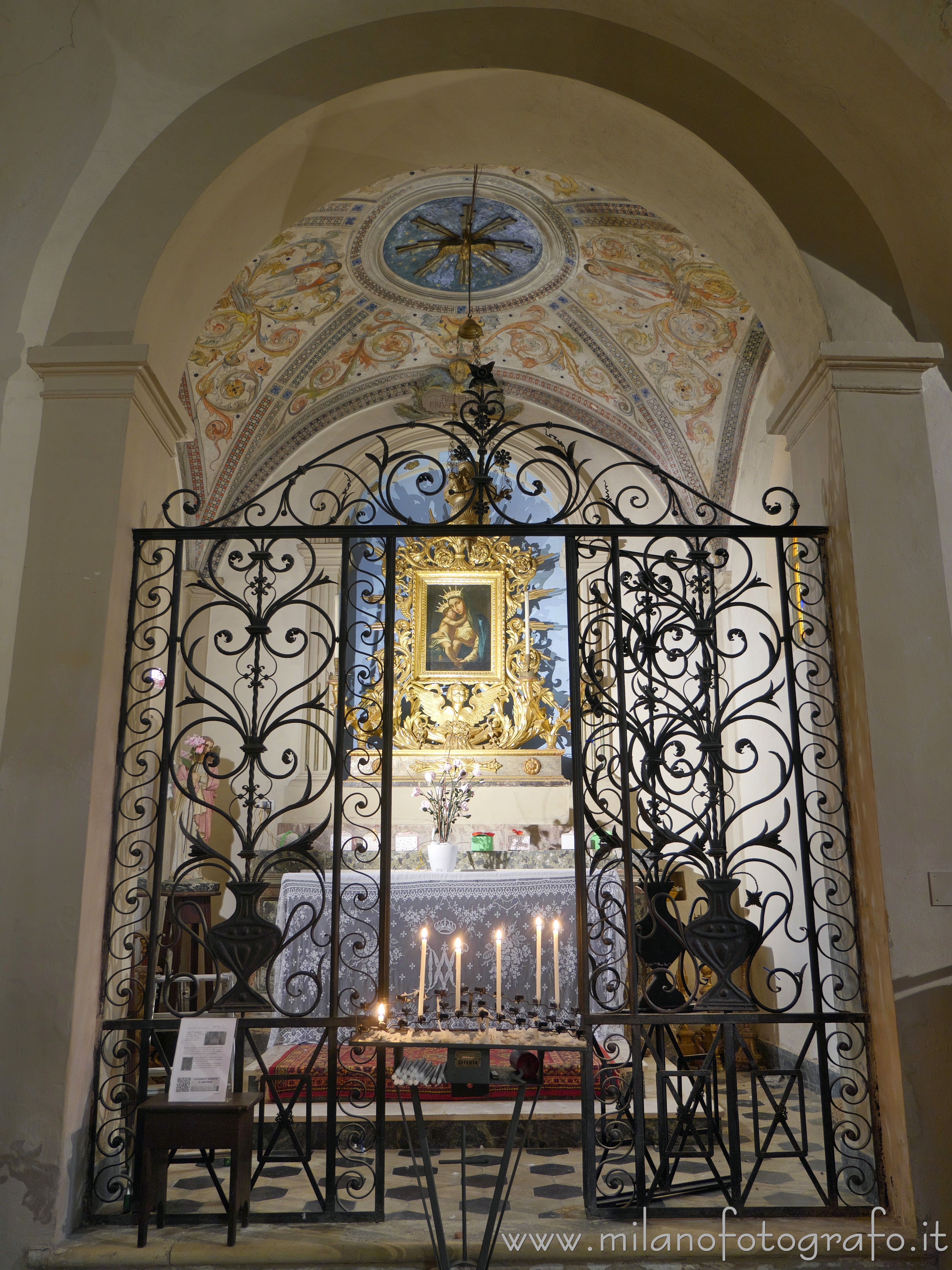 Montefiore Conca (Rimini, Italy) - Chapel of the Madonna in the Church of St. Paul - Full resolution picture
